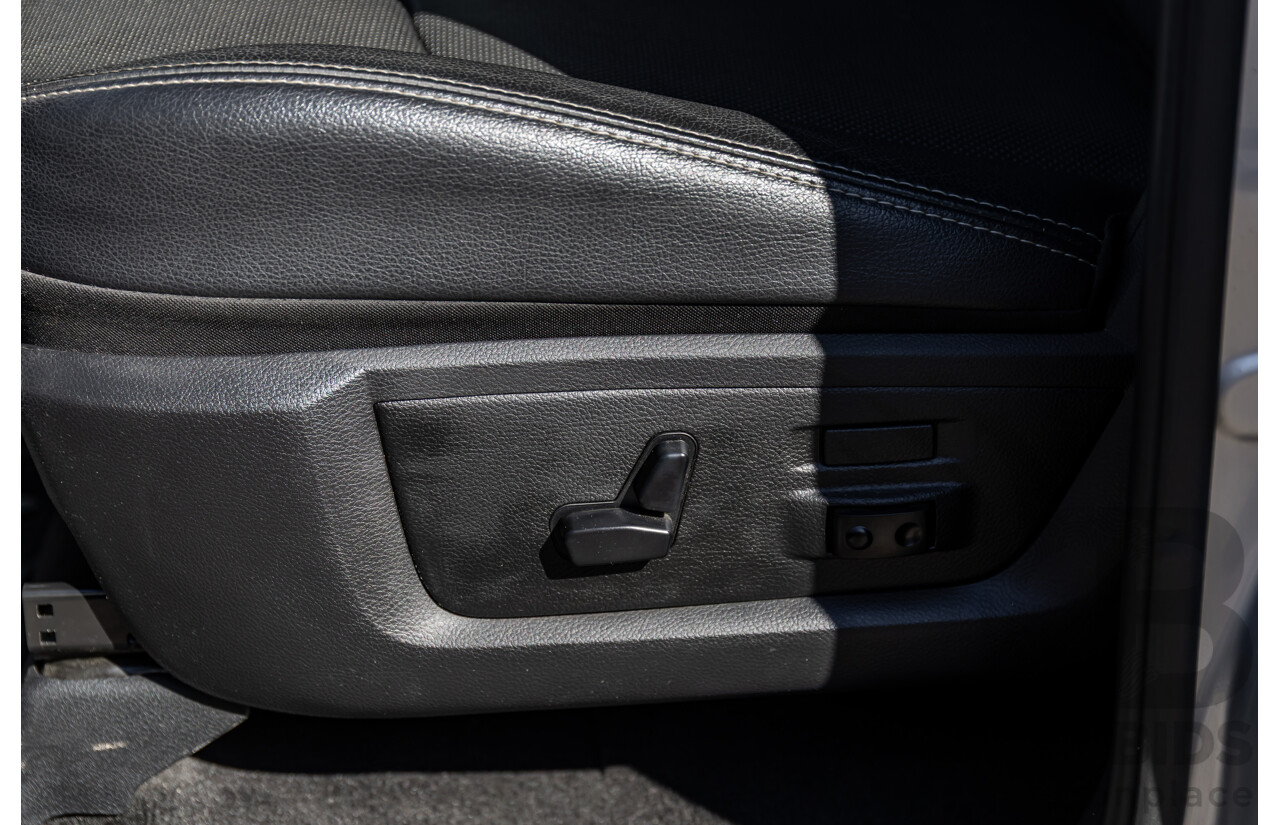 11/2017 ASV (Dodge) Ram 2500 Laramie D1 LWB (4x4) 4d Crew Cab Utility Bright Silver Metallic Turbo Diesel Cummins 6.7L