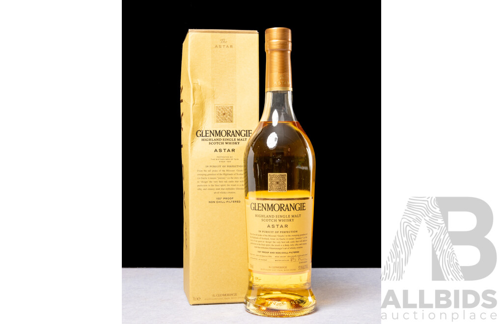 Glenmorangie Highland Single Malt Scotch Whiskey in Presentation Box