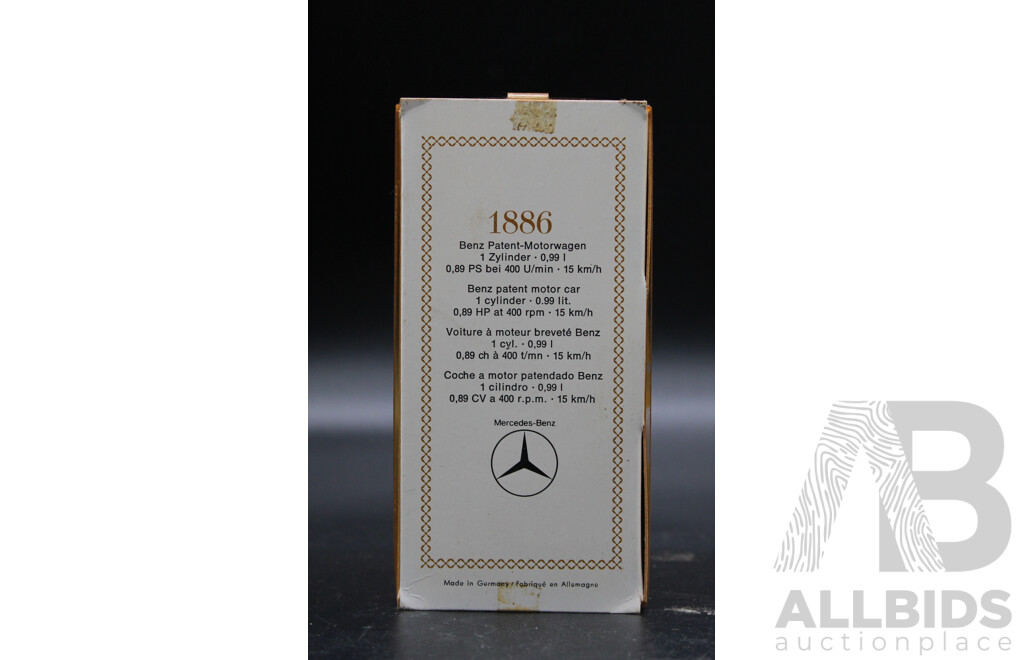 1886 Benz Patent-Motorwagen Model Car