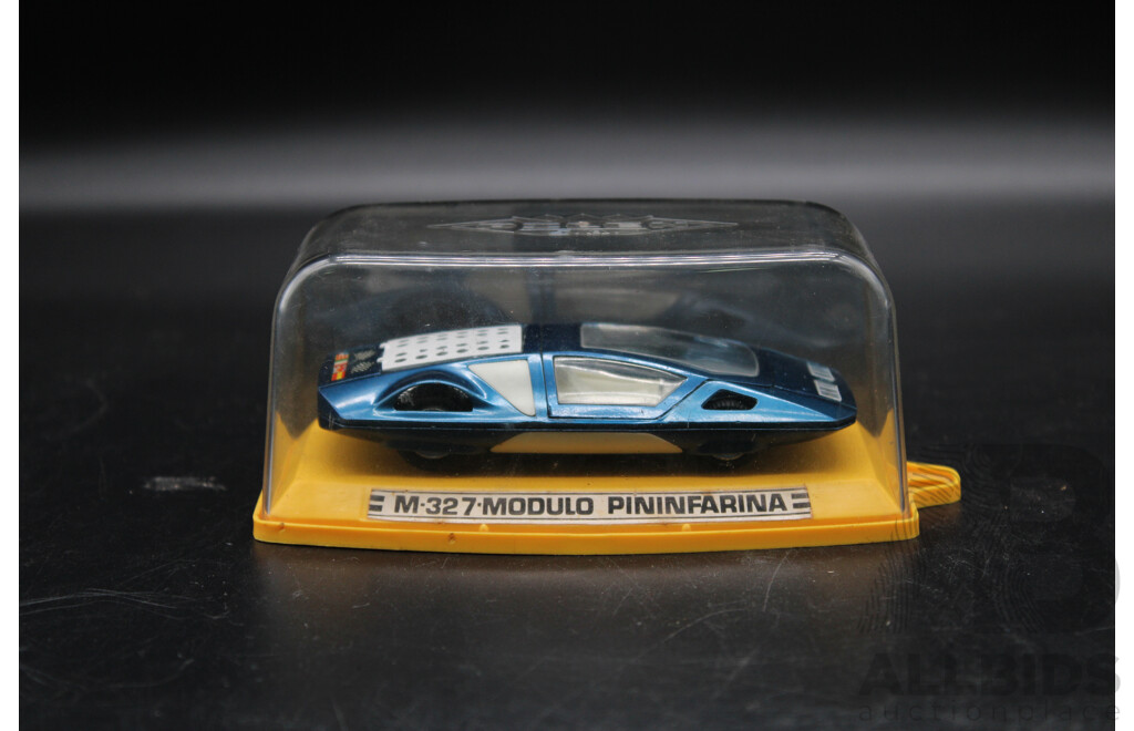 PILEN M-327 Modulo Pininfarina Model Car