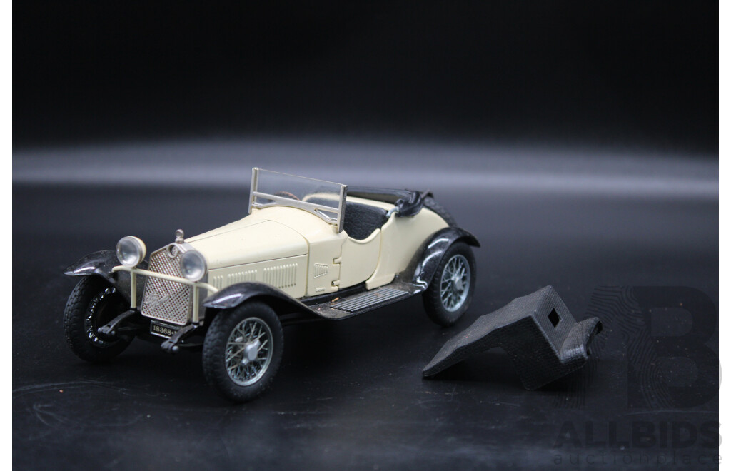 TOGI 1:23 Alfa Romeo 6C 1750 GS Model Car