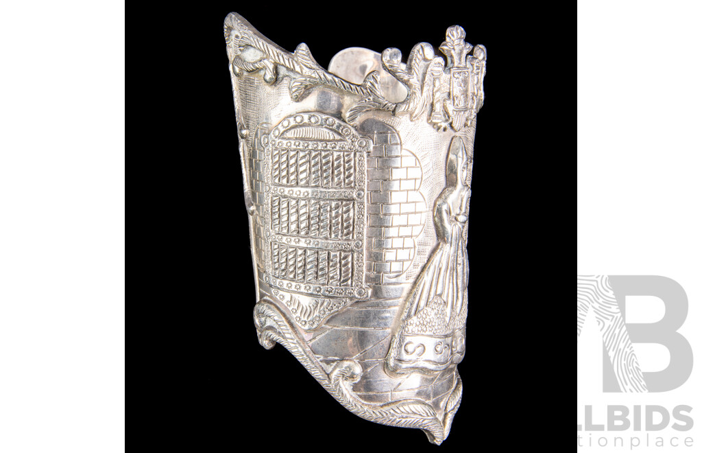 Vintage Sterling Silver Bracelet with Engraved Scene, Weight 205gm