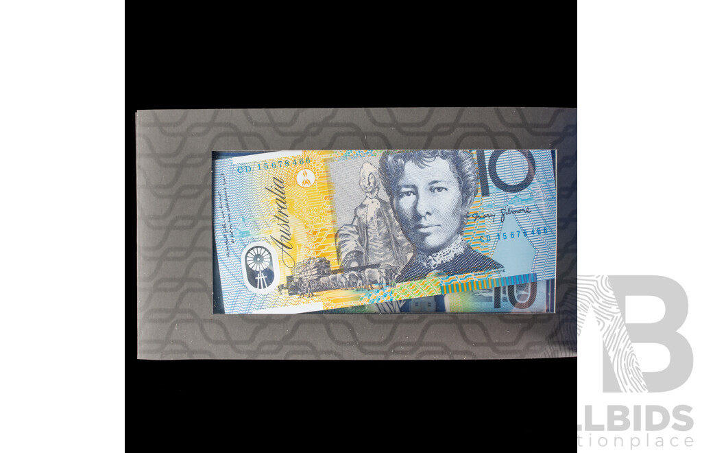 Australian 2015 and 2017 UNC $10 Notes.