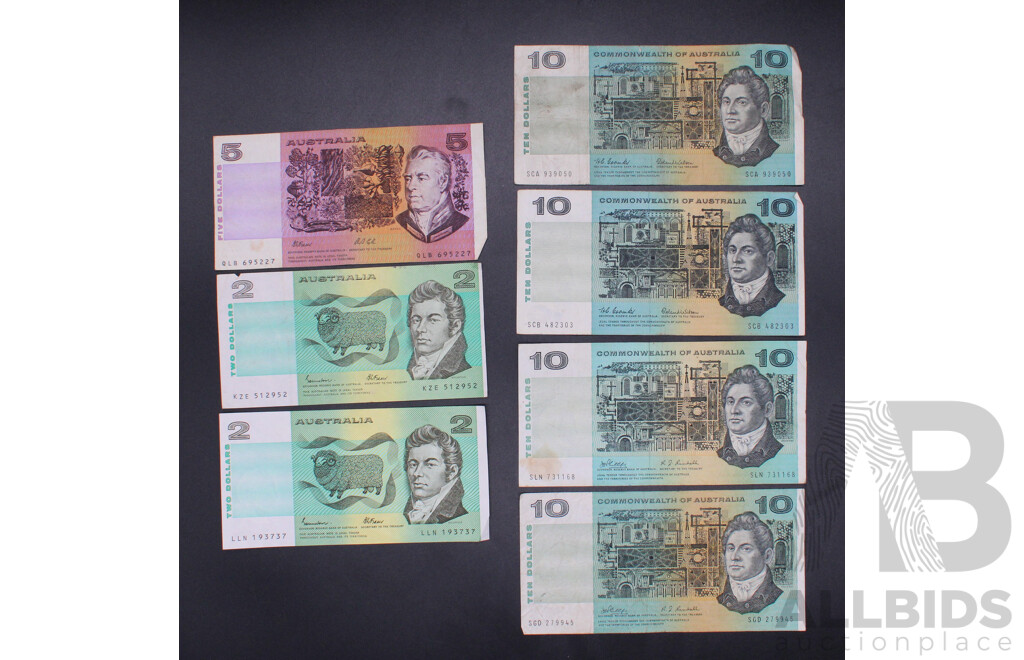 Four Australian 1966, 1968 Ten Dollar Notes, Two Australian 1985 Two Dollar Notes & One  Australian 1971 Five Dollar Note