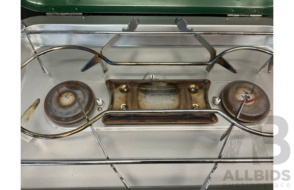 COLEMAN EvanTemp 3 Burner Stove with Griddle and COLEMAN Carry Bag