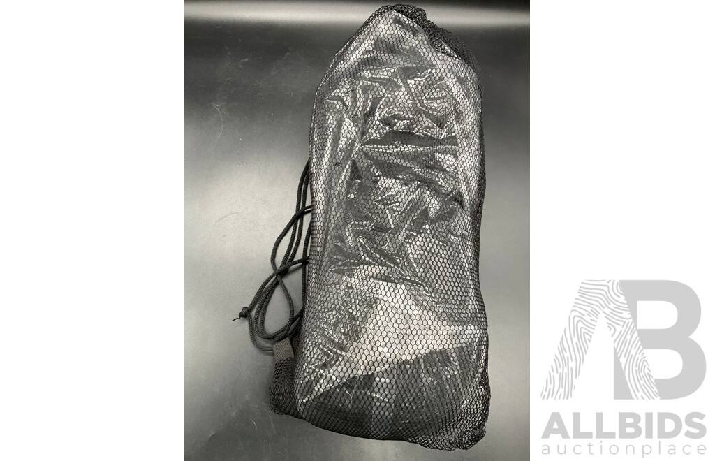 G.O.A.T. Boxing Gloves Black 12oz (x8) and White (x2) - Lot of 10