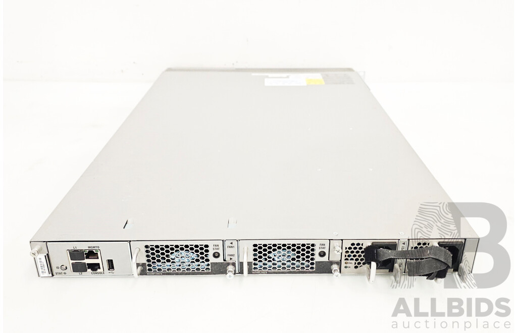 Cisco (N5K-C5548P) Nexus 5548P Fabric Switch