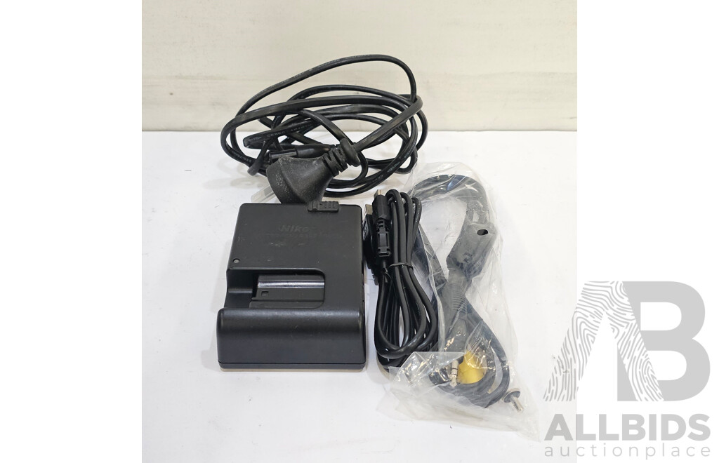 Nikon D7000 16.2 Megapixel Digital SLR Camera 