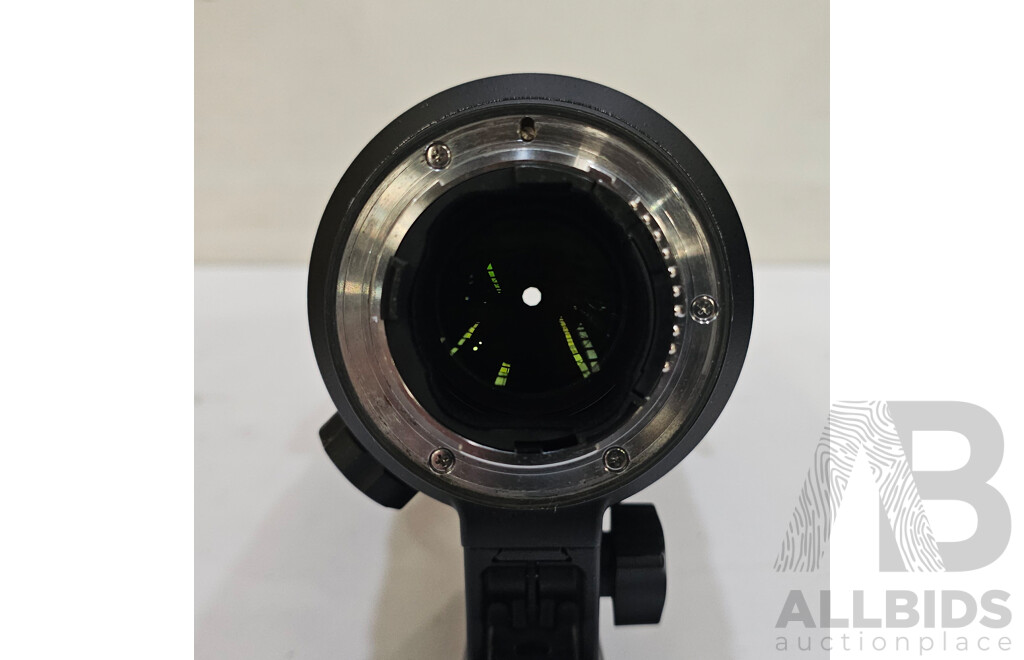 Nikon AF-S Nikkor 70-200mm F/2.8g Ed VR Lens