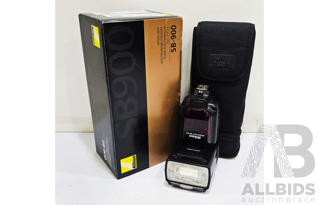 Nikon (SB-900) Speedlight Flash