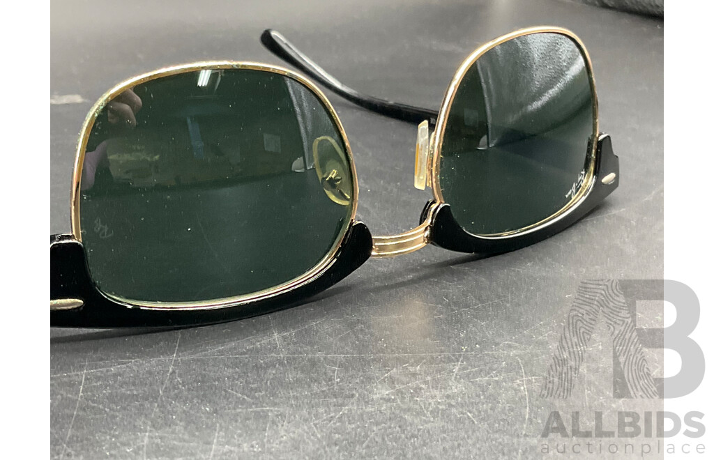 Ray-Ban Round Metal Sunglasses (RB3447) and RaBan Clubmaster Classic Sunglasses (RB3016) - Lot of 2