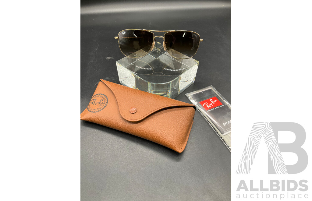Ray-Ban Metal Sunglasses (RB3477) with Carry Case