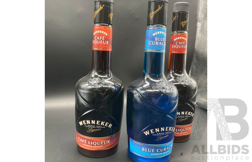 WENNEKER Cafe Liqueur 700ml, WENNEKER Blue Curacao 700ml - Lot of 3
