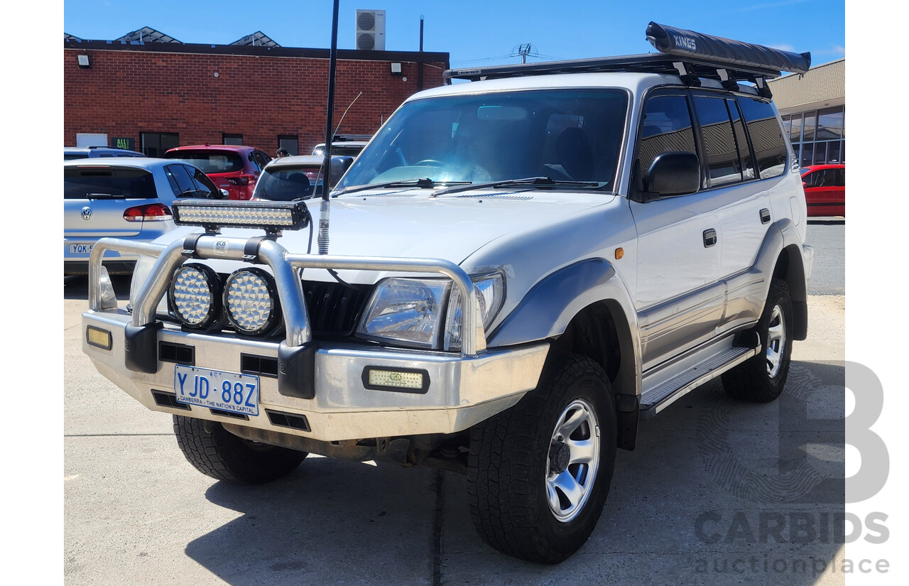 8/2002 Toyota Landcruiser Prado GXL (4x4) KZJ95R 4d Wagon White / Gold 3.0L