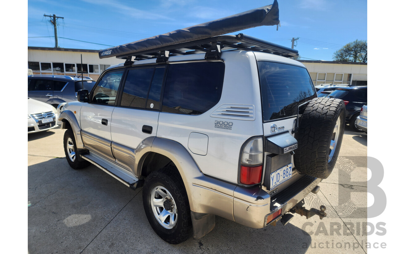 8/2002 Toyota Landcruiser Prado GXL (4x4) KZJ95R 4d Wagon White / Gold 3.0L