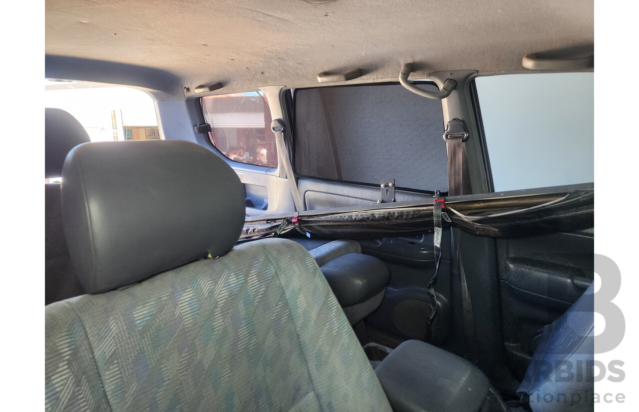 8/2002 Toyota Landcruiser Prado GXL (4x4) KZJ95R 4d Wagon White / Gold 3.0L