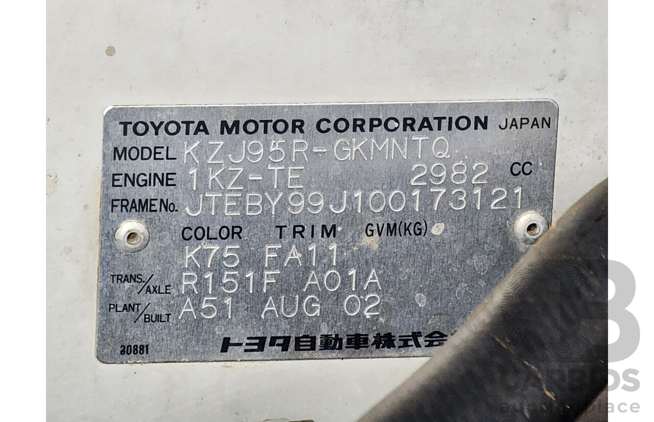 8/2002 Toyota Landcruiser Prado GXL (4x4) KZJ95R 4d Wagon White / Gold 3.0L