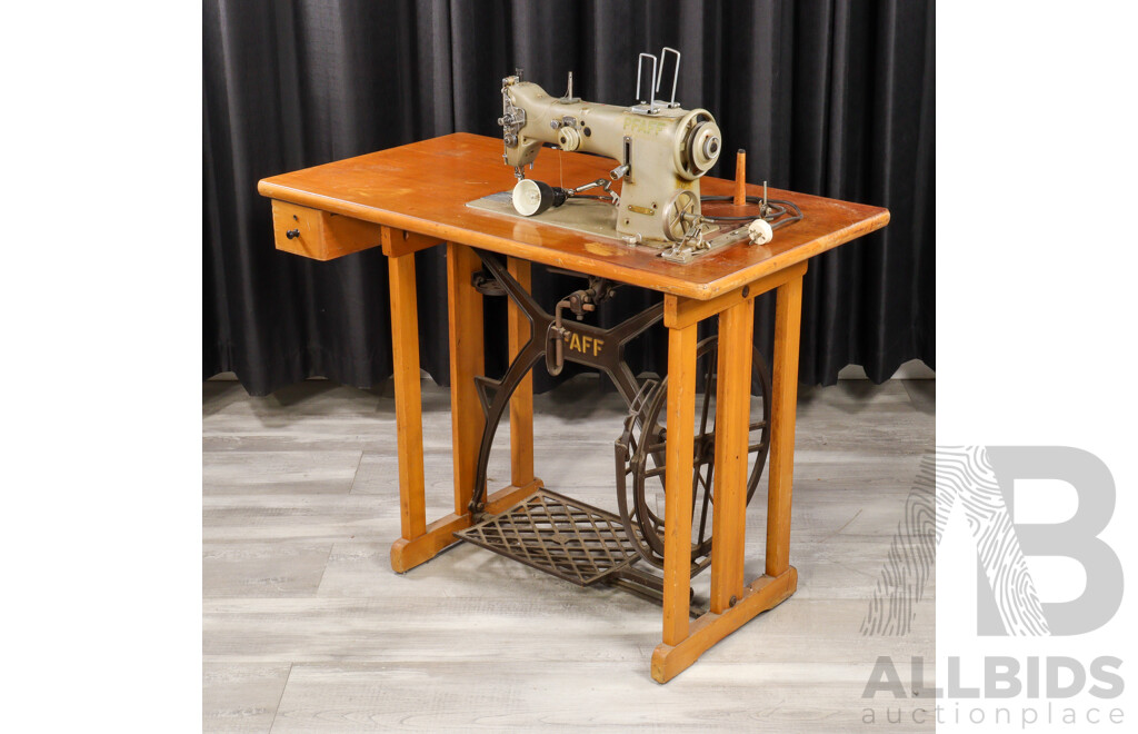 Vintage Pfaff Industrial Sewing Machine on Treadle Base