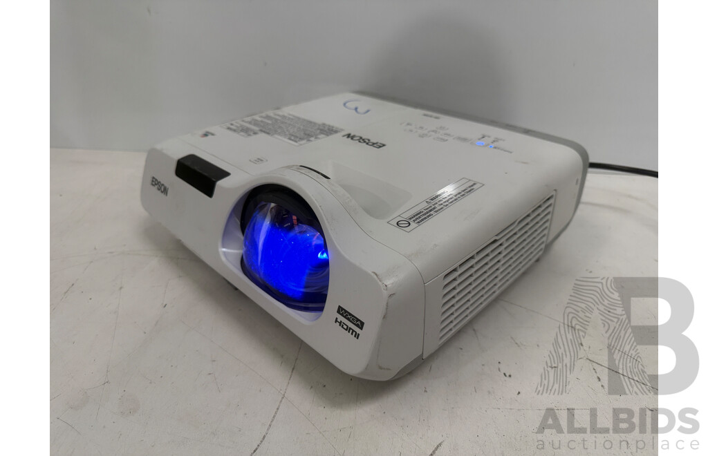 Epson EB-525W WXGA Short Throw Projector