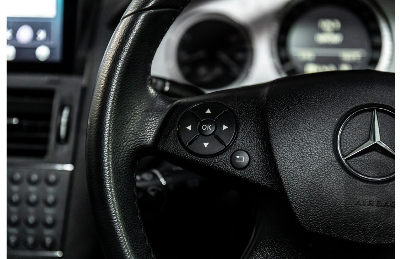 7/2009 Mercedes-Benz C200 Kompressor Avantgarde W204 4d Sedan Calcite White Supercharged 1.8L