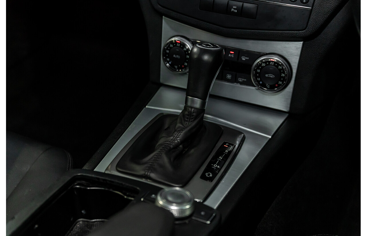 7/2009 Mercedes-Benz C200 Kompressor Avantgarde W204 4d Sedan Calcite White Supercharged 1.8L