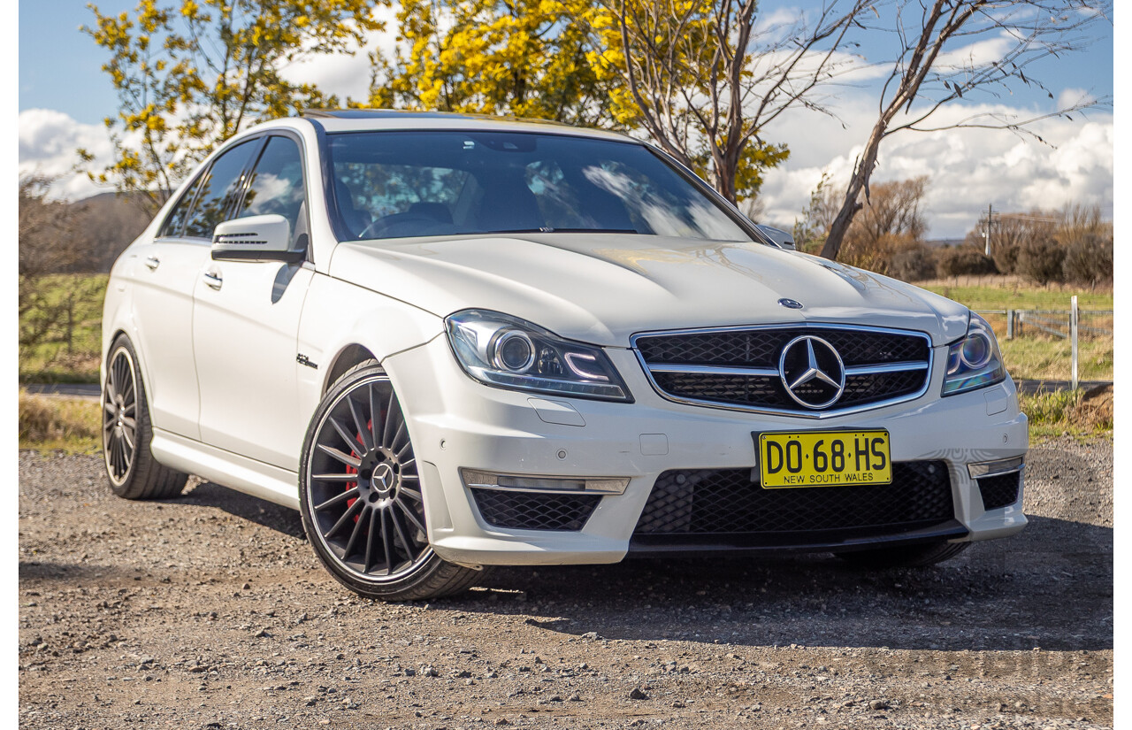 11/2011 Mercedes Benz C63 AMG Performance Package Plus W204 MY11 4d Sedan Calcite White V8 6.3L