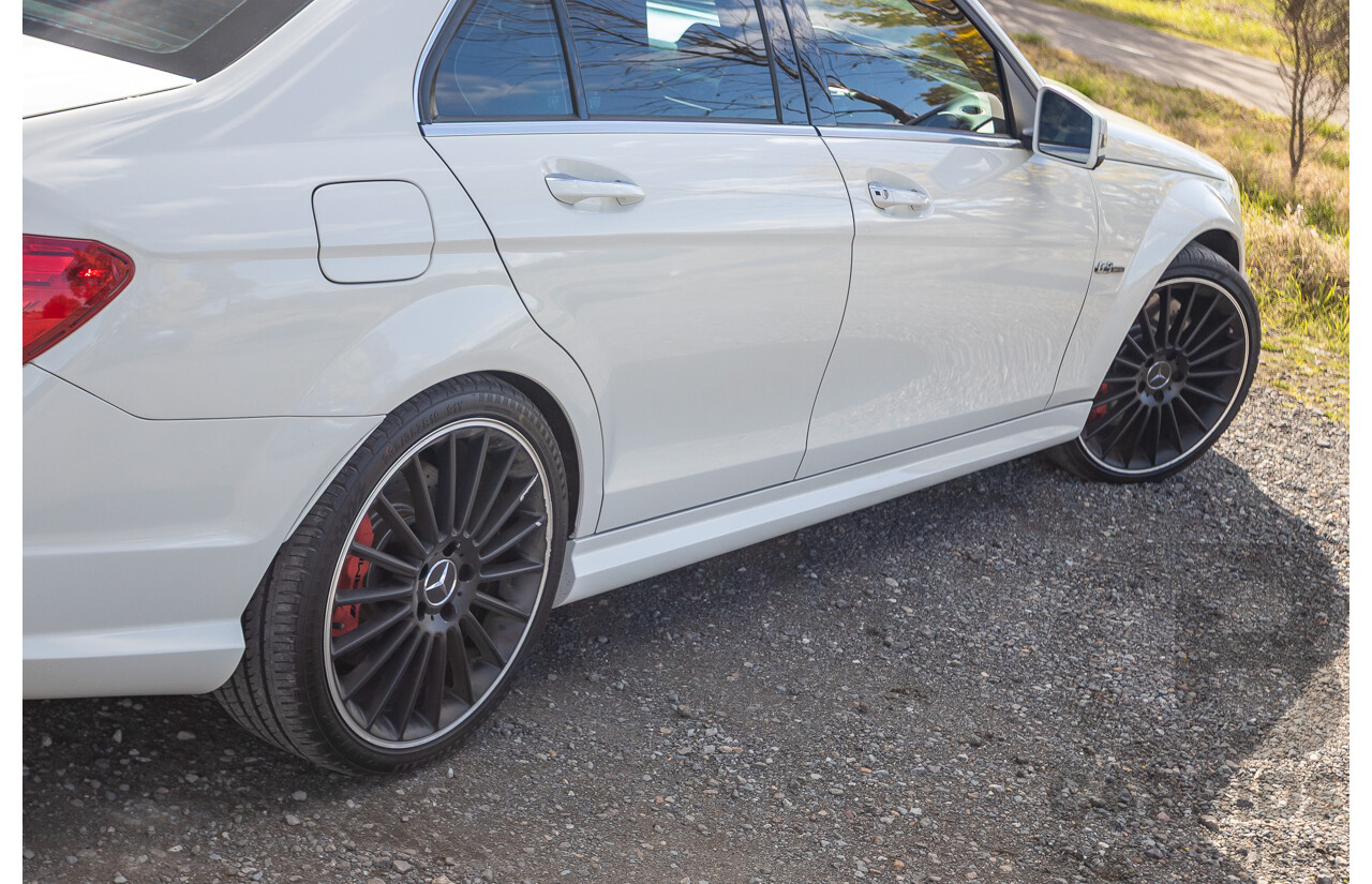 11/2011 Mercedes Benz C63 AMG Performance Package Plus W204 MY11 4d Sedan Calcite White V8 6.3L