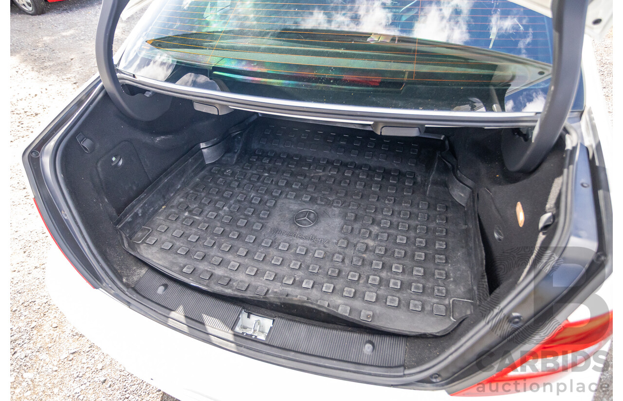 11/2011 Mercedes Benz C63 AMG Performance Package Plus W204 MY11 4d Sedan Calcite White V8 6.3L