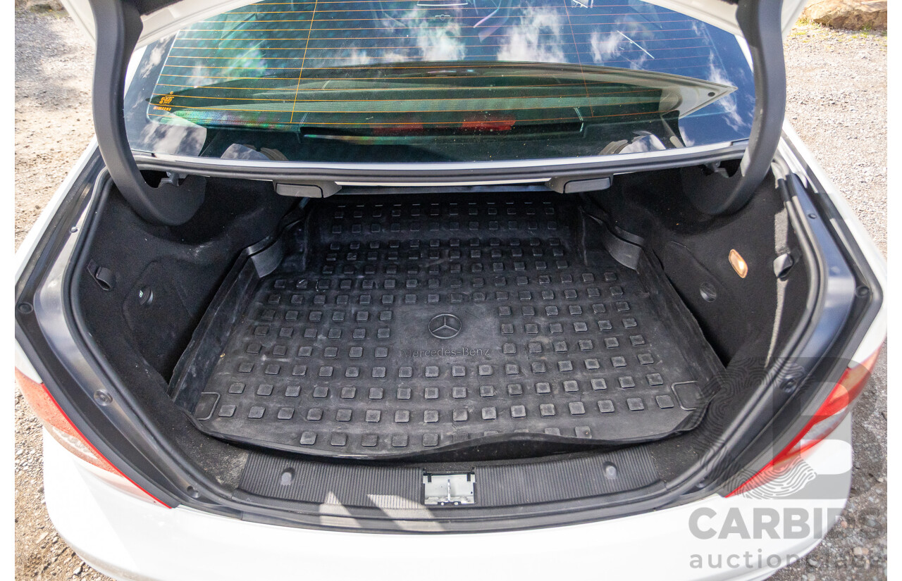 11/2011 Mercedes Benz C63 AMG Performance Package Plus W204 MY11 4d Sedan Calcite White V8 6.3L