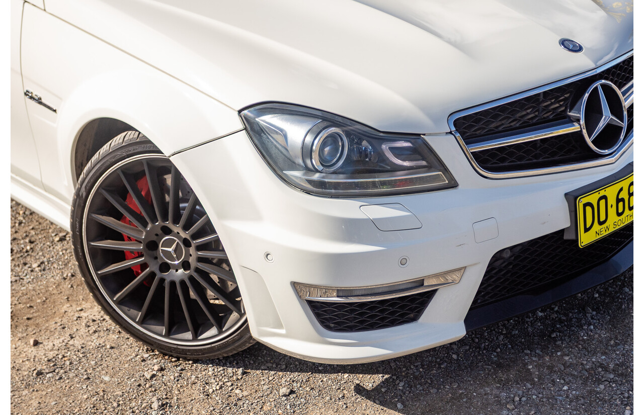 11/2011 Mercedes Benz C63 AMG Performance Package Plus W204 MY11 4d Sedan Calcite White V8 6.3L