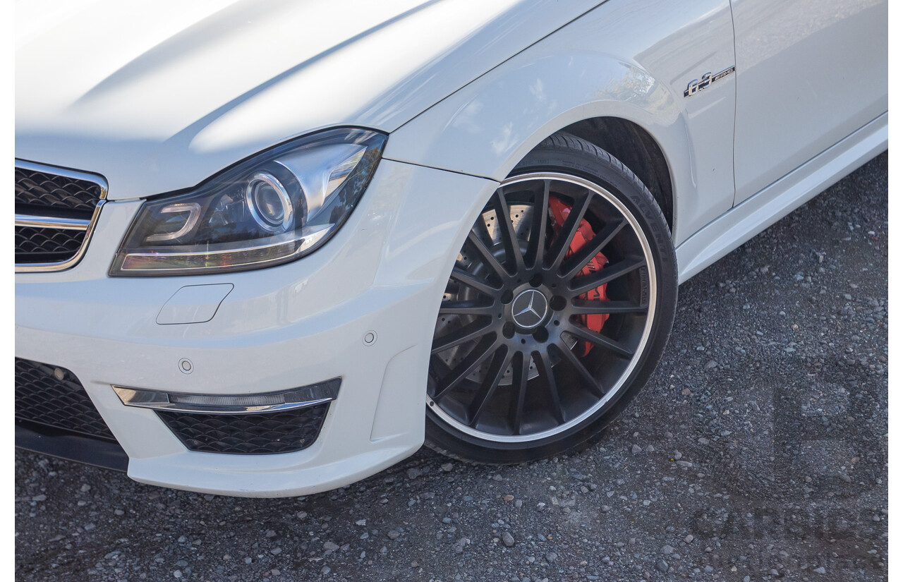 11/2011 Mercedes Benz C63 AMG Performance Package Plus W204 MY11 4d Sedan Calcite White V8 6.3L