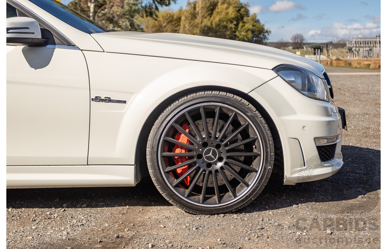 11/2011 Mercedes Benz C63 AMG Performance Package Plus W204 MY11 4d Sedan Calcite White V8 6.3L