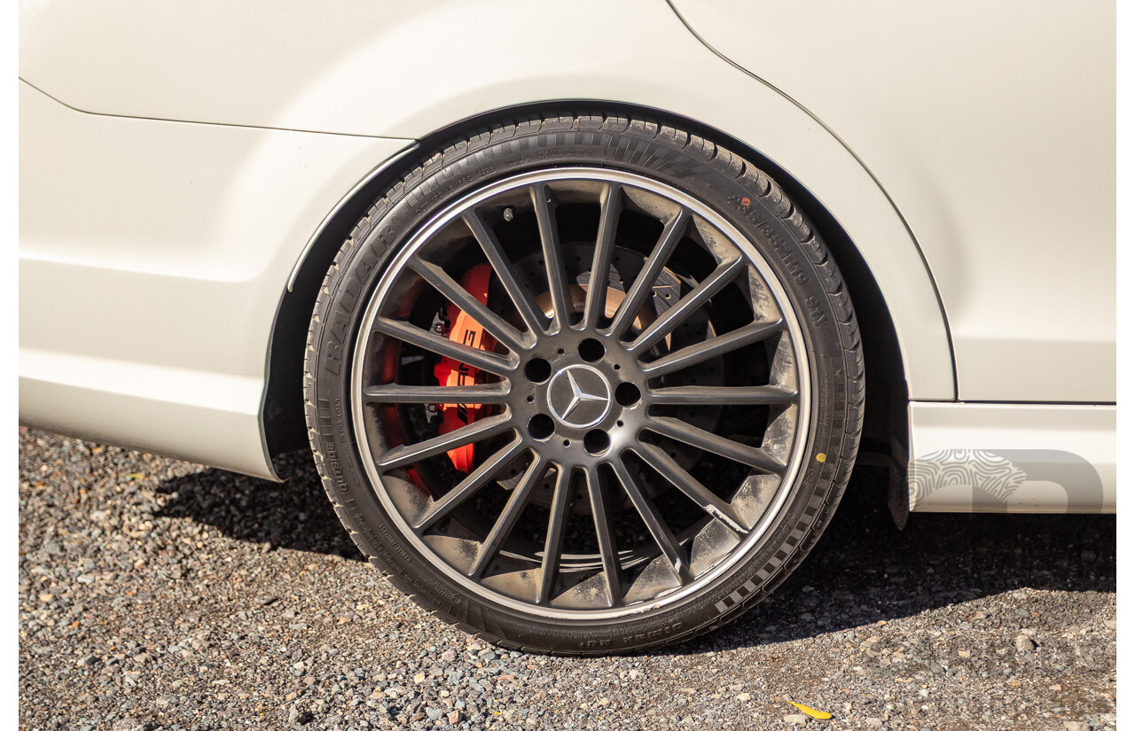 11/2011 Mercedes Benz C63 AMG Performance Package Plus W204 MY11 4d Sedan Calcite White V8 6.3L