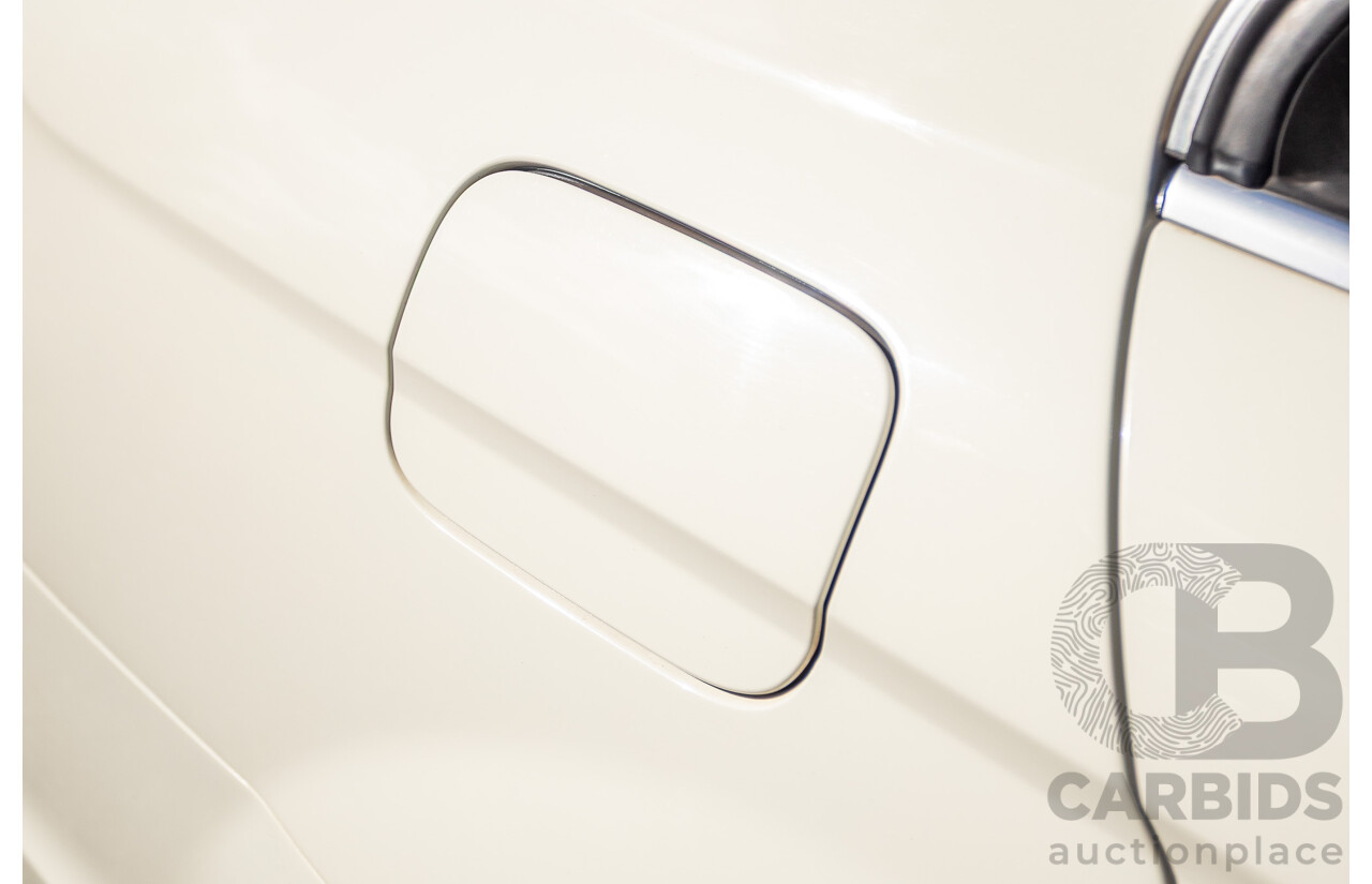 11/2011 Mercedes Benz C63 AMG Performance Package Plus W204 MY11 4d Sedan Calcite White V8 6.3L