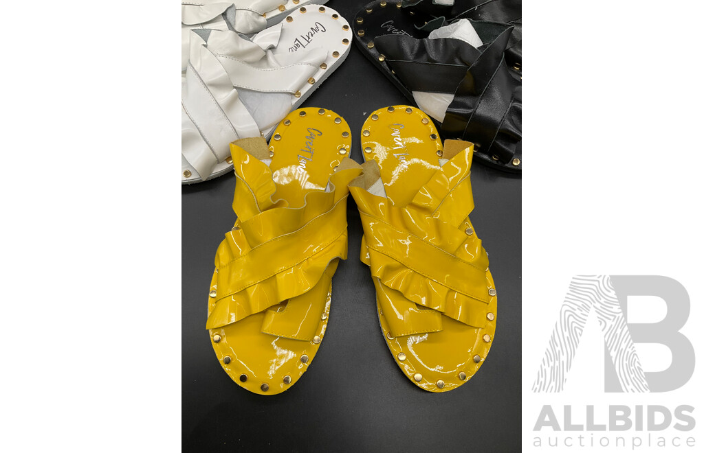 Assorted Women's Sandals - Bulk Lot