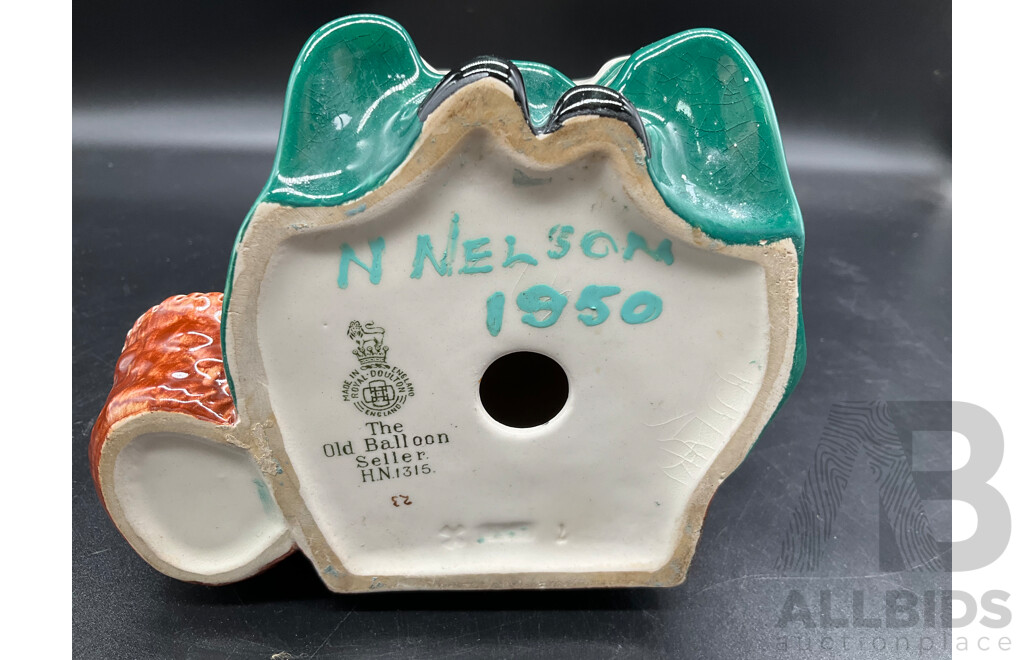 Royal Doulton Figurine - the OLD BALLOON SELLER HN1315