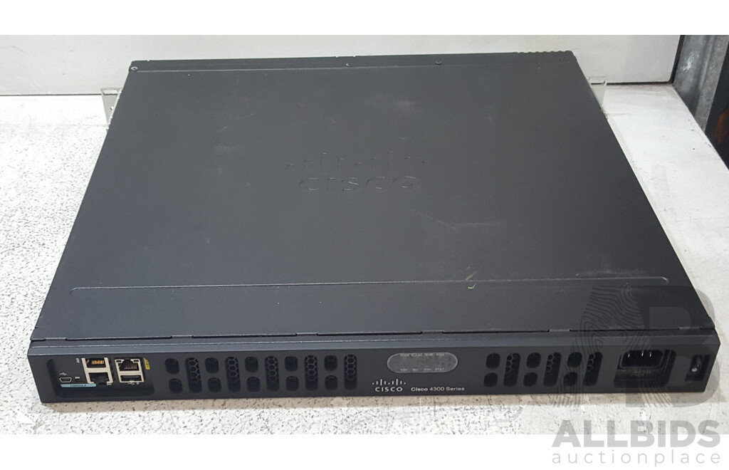 Cisco (ISR4331/K9) 4300 Series Integrated Services Router