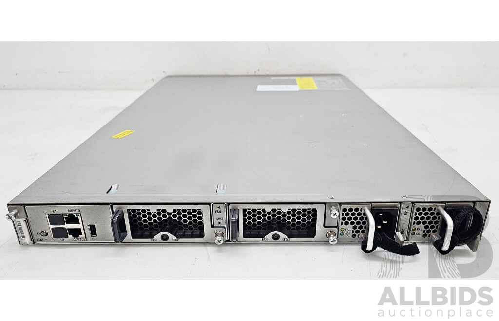 Cisco (N5K-C5548UP) Nexus 5548UP Fabric Switch