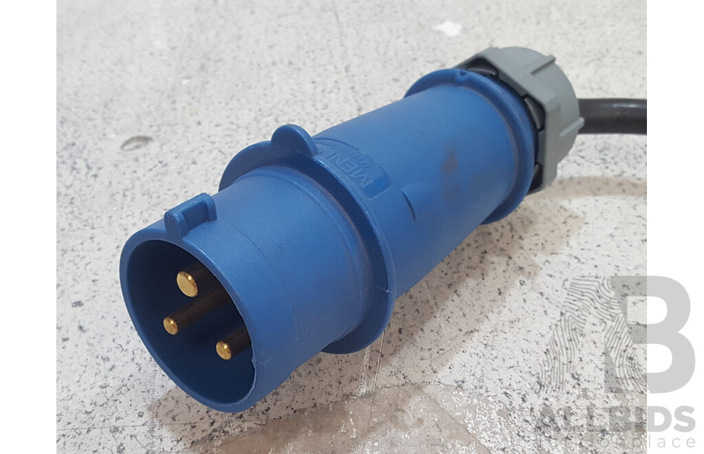 Delta Electronics (PDU1315) 24-Socket One-Phase Power Distribution Unit