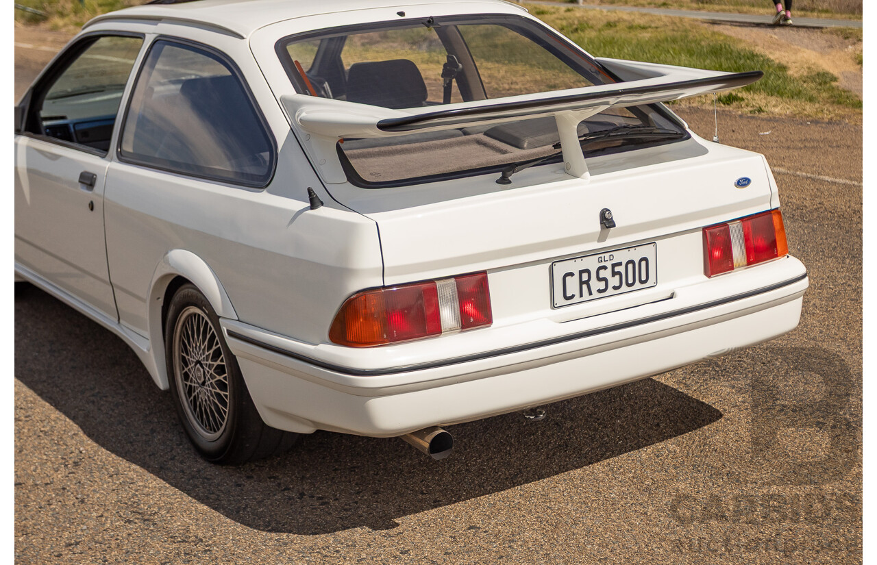 01/1986 Ford Sierra RS Cosworth 2d Coupe Diamond White Turbo 2.0L