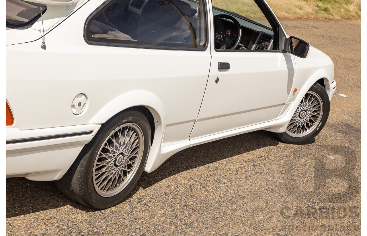 01/1986 Ford Sierra RS Cosworth 2d Coupe Diamond White Turbo 2.0L