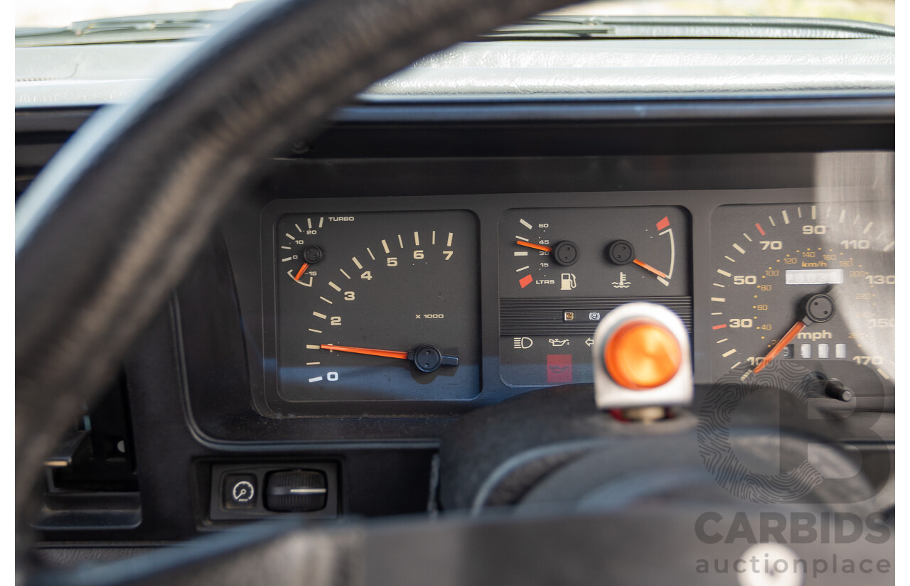 01/1986 Ford Sierra RS Cosworth 2d Coupe Diamond White Turbo 2.0L