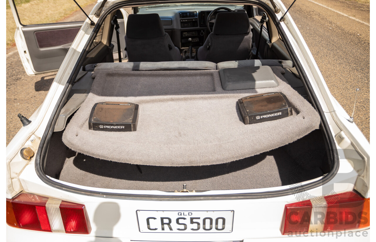 01/1986 Ford Sierra RS Cosworth 2d Coupe Diamond White Turbo 2.0L