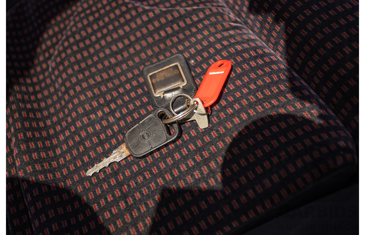 01/1986 Ford Sierra RS Cosworth 2d Coupe Diamond White Turbo 2.0L