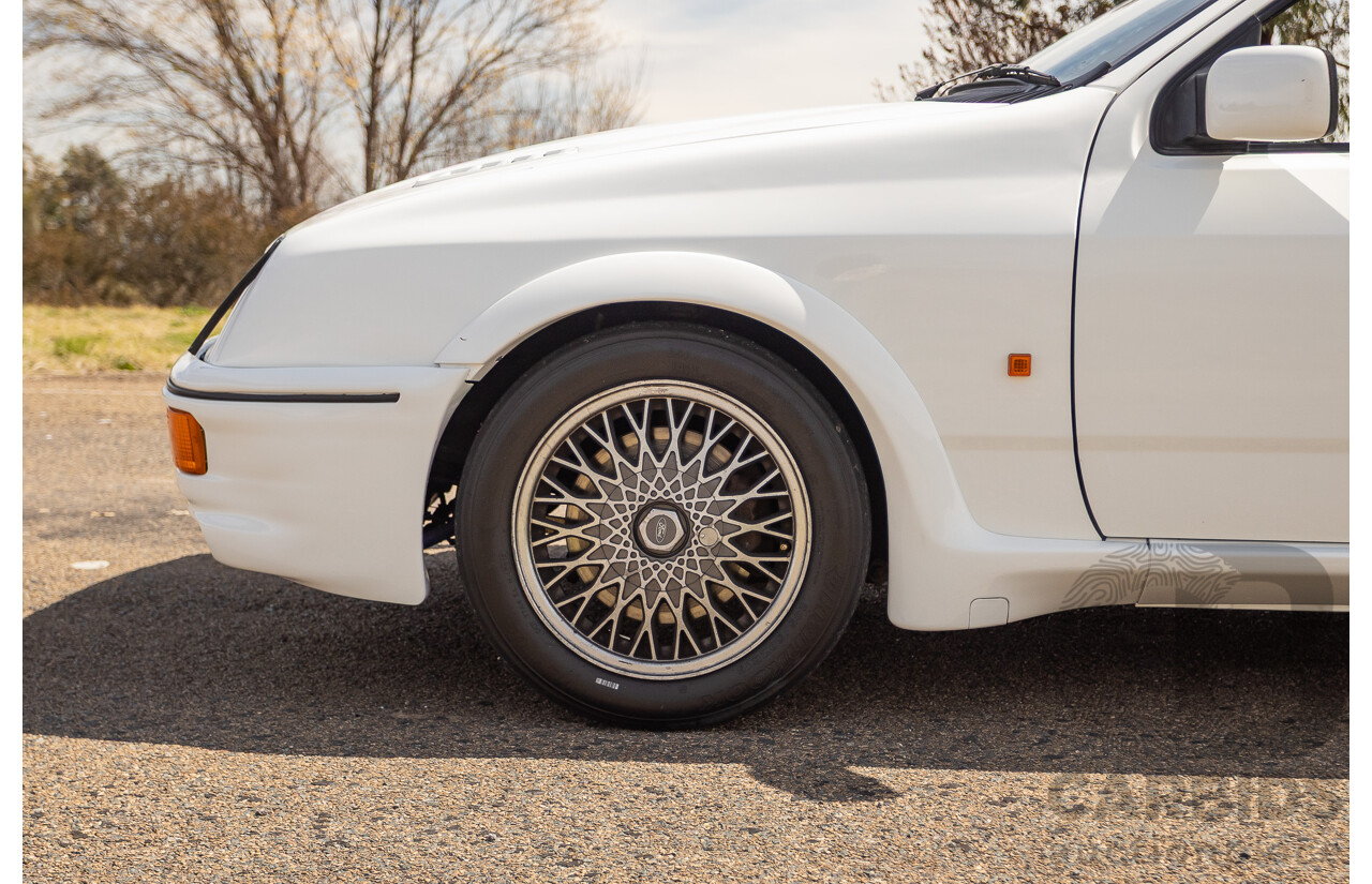 01/1986 Ford Sierra RS Cosworth 2d Coupe Diamond White Turbo 2.0L