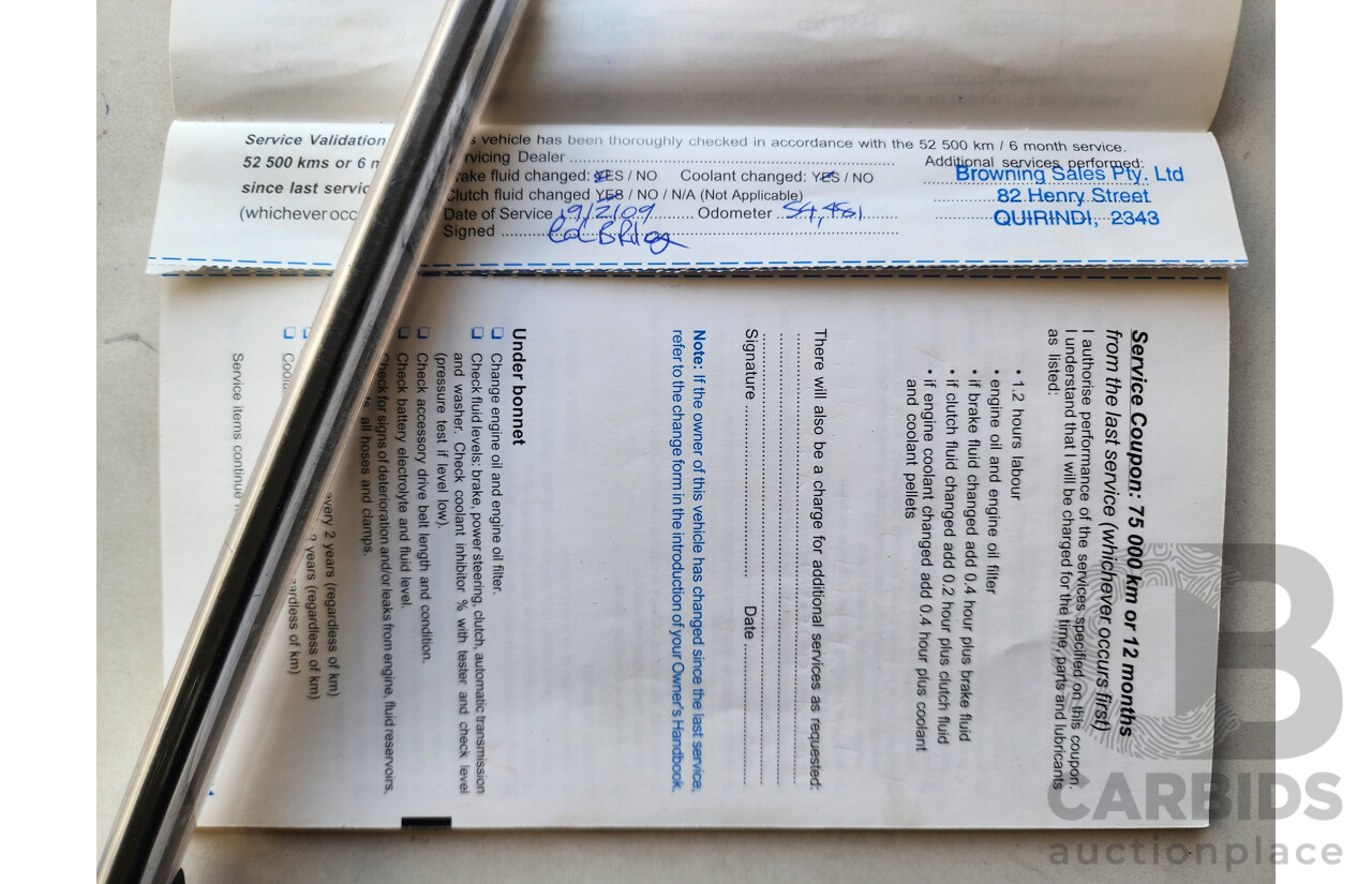 2/2005 Holden Statesman V6 WL 4d Sedan White 3.6L