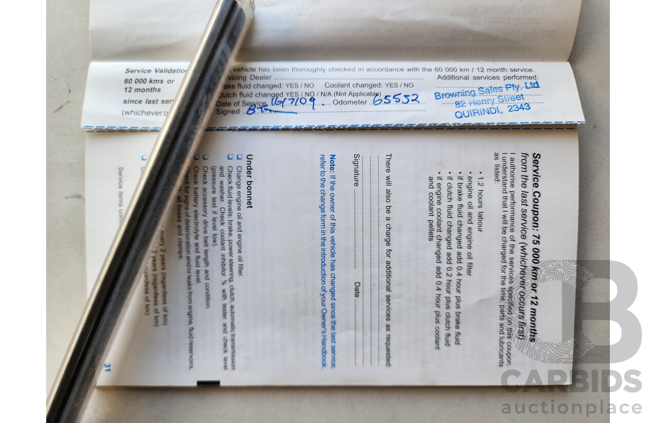 2/2005 Holden Statesman V6 WL 4d Sedan White 3.6L