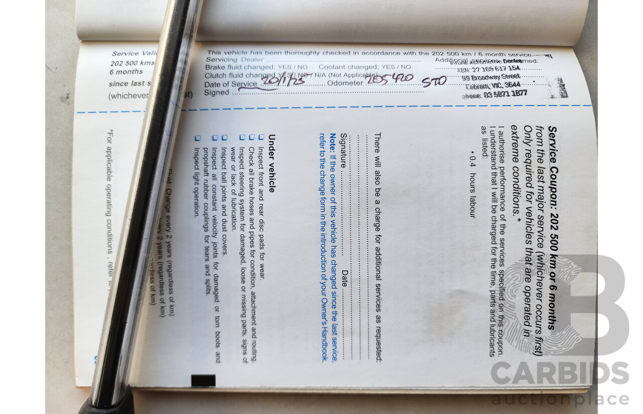 2/2005 Holden Statesman V6 WL 4d Sedan White 3.6L