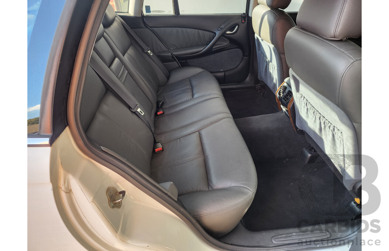 2/2005 Holden Statesman V6 WL 4d Sedan White 3.6L