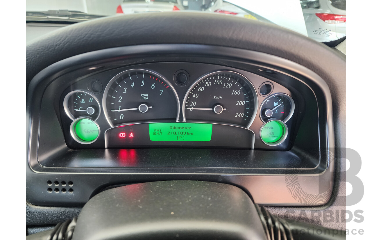 2/2005 Holden Statesman V6 WL 4d Sedan White 3.6L